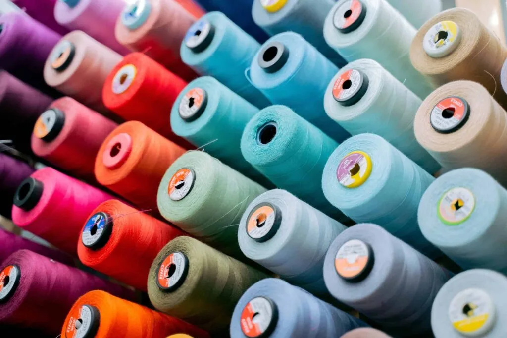 hilos de colores